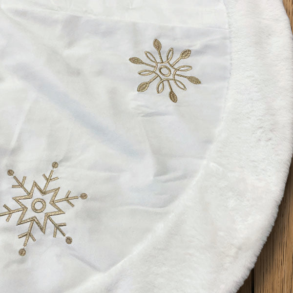 48" Ivory Snowflake Embroidered Tree Skirt with Faux Fur Trim