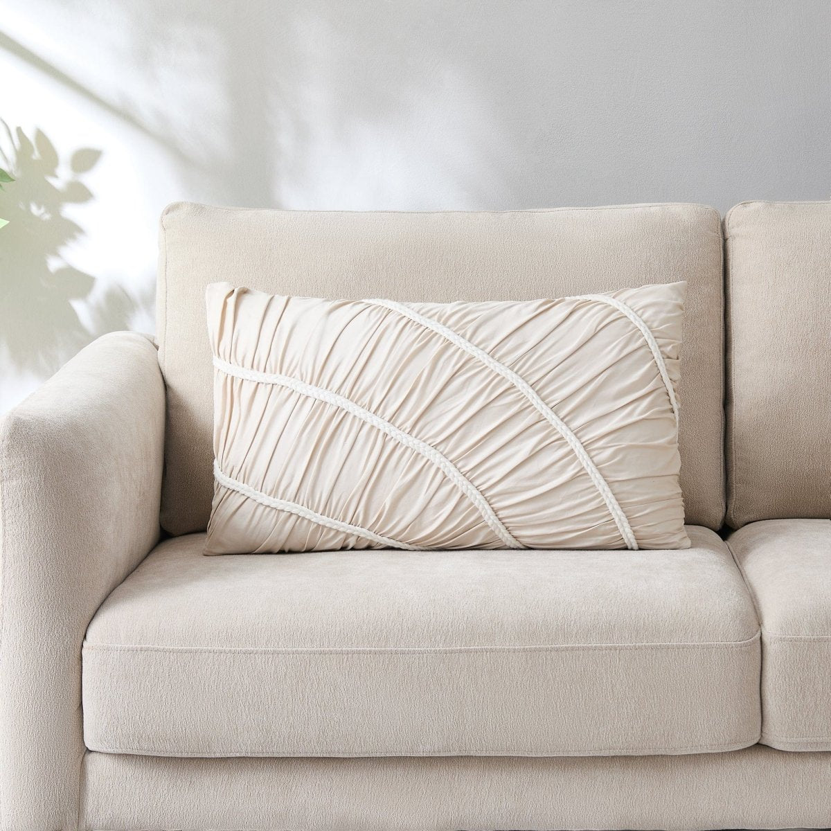 Flora Flow Decorative Pillow Cover