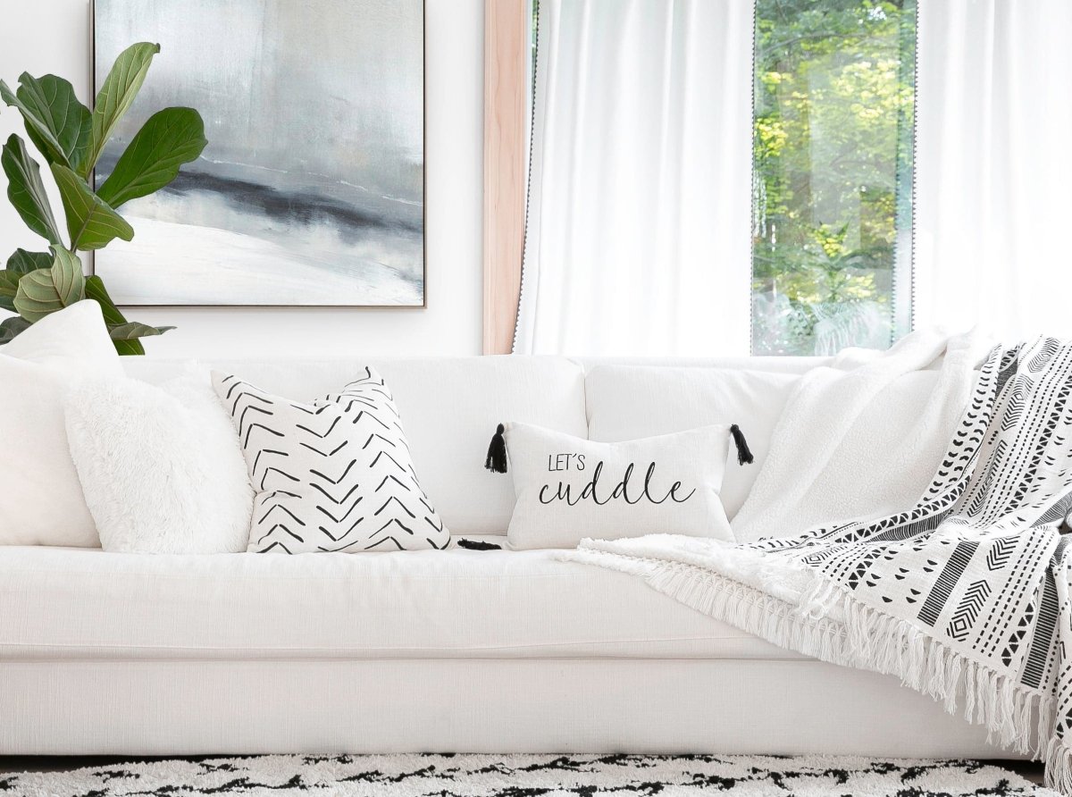 Luxurious Emma faux fur decorative pillow cover by LushDecor. Soft, elegant throw pillow perfect for sofas and beds. White furry. 