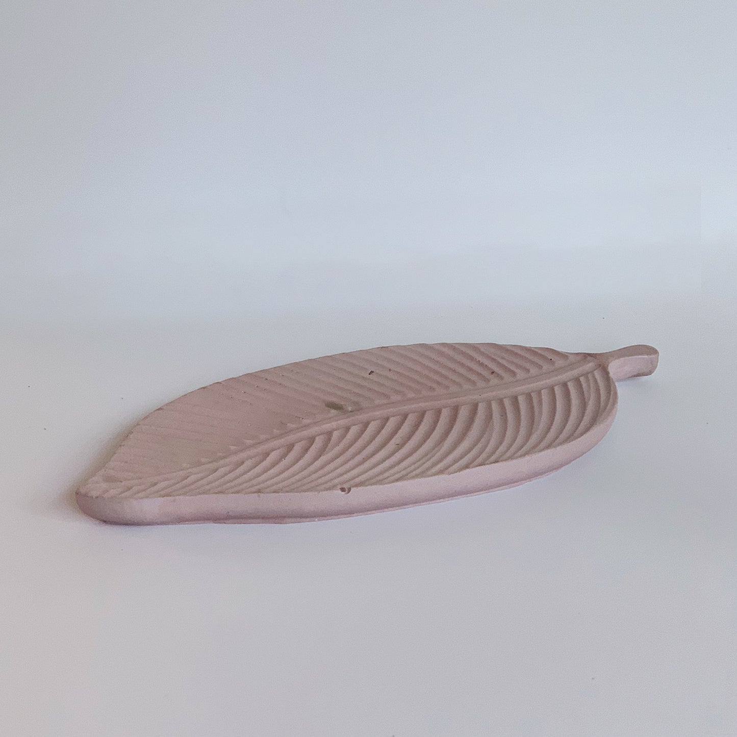 Leaf Concrete Tray